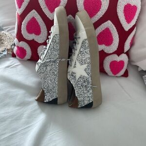 Shu Shop Silver Glitter Women's Sneakers Sz 7.5” $30